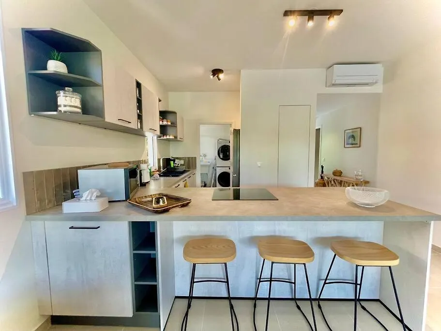 Apartment Tahatai - Private Beach, Pool, Ac, High Speed Net Paea French Polynesia