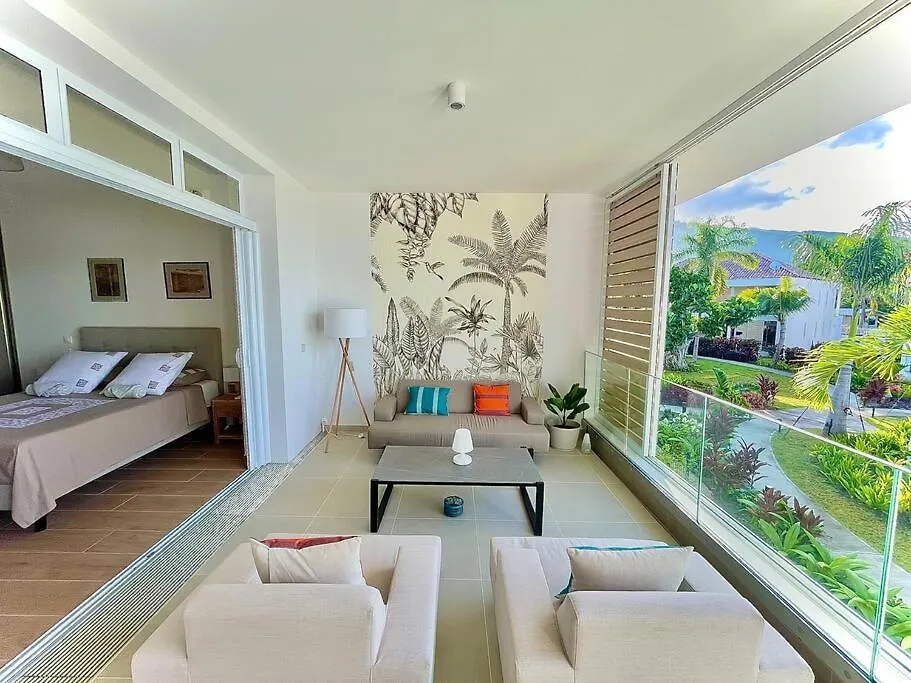 Tahatai - Private Beach, Pool, Ac, High Speed Net Paea French Polynesia